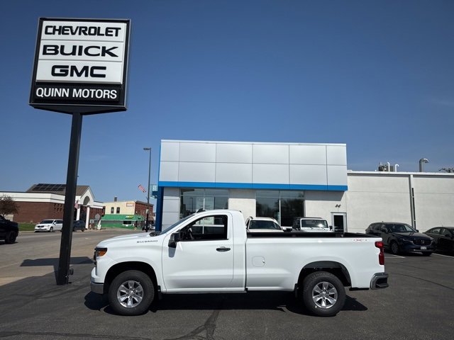 2025 Chevrolet Silverado 1500 photo 2