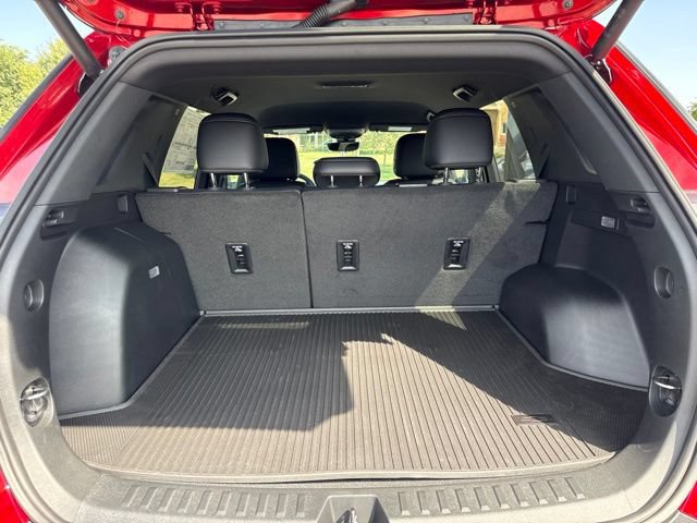 2027 Chevrolet Equinox LT - Photo 11