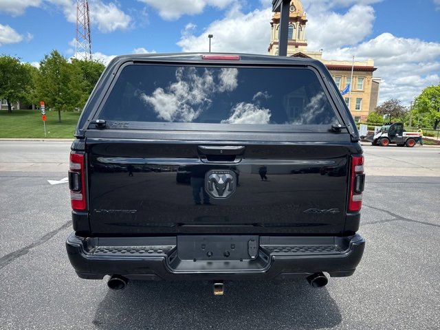 2022 Ram 1500 Limited photo 2