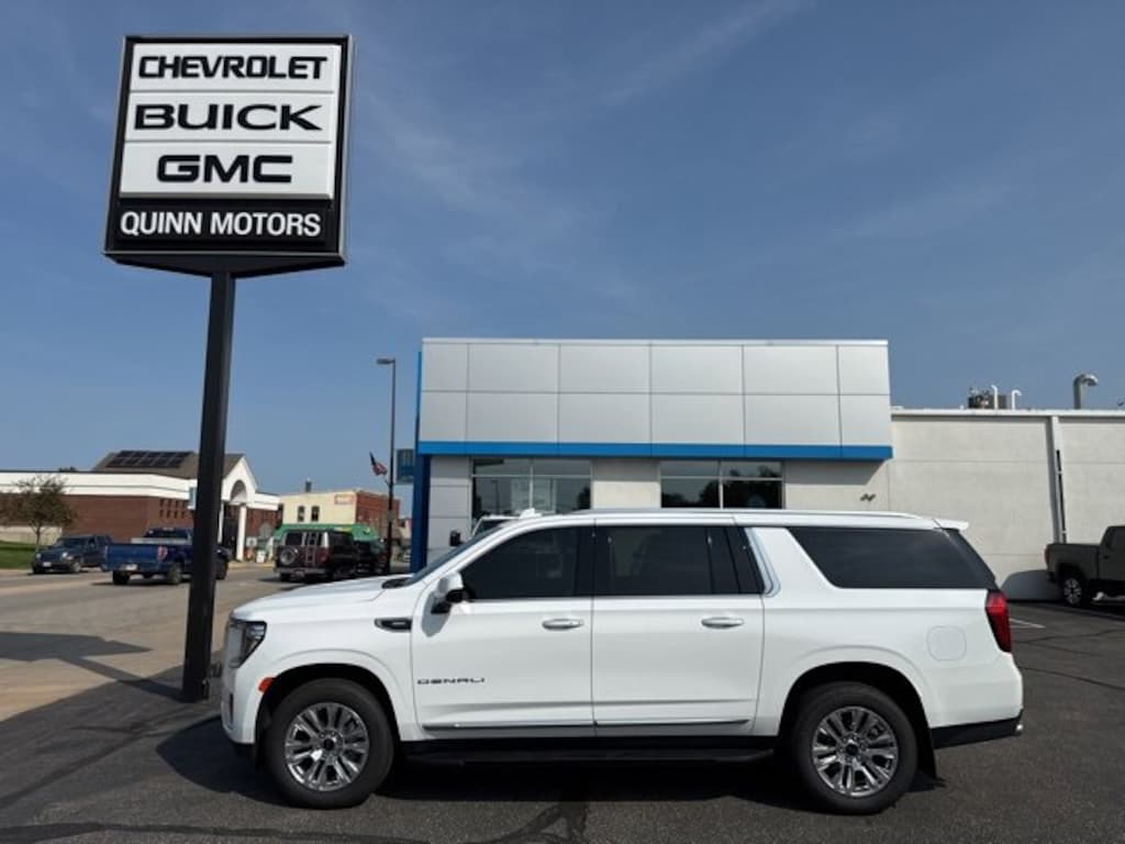 Used 2022 GMC Yukon XL Denali SUV