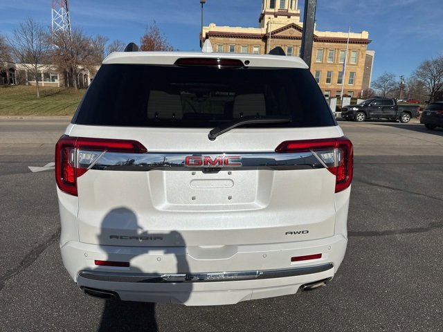 2023 Gmc Acadia Denali photo 2