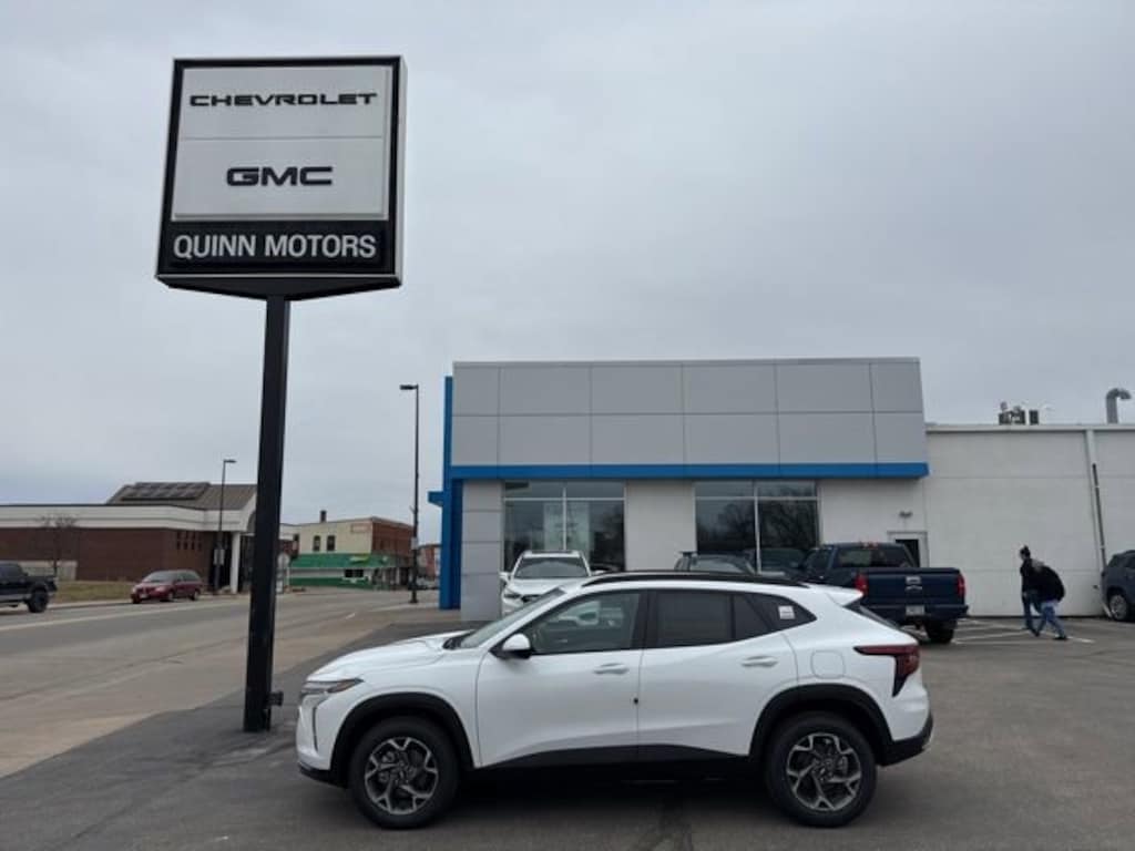 New 2026 Chevrolet Trax LT SUV