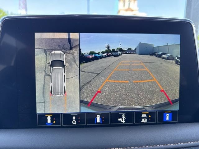 2024 GMC Yukon AT4 - Photo 25