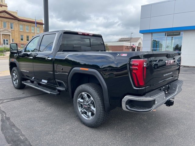 2025 Gmc Sierra 2500 HD SLT photo 3