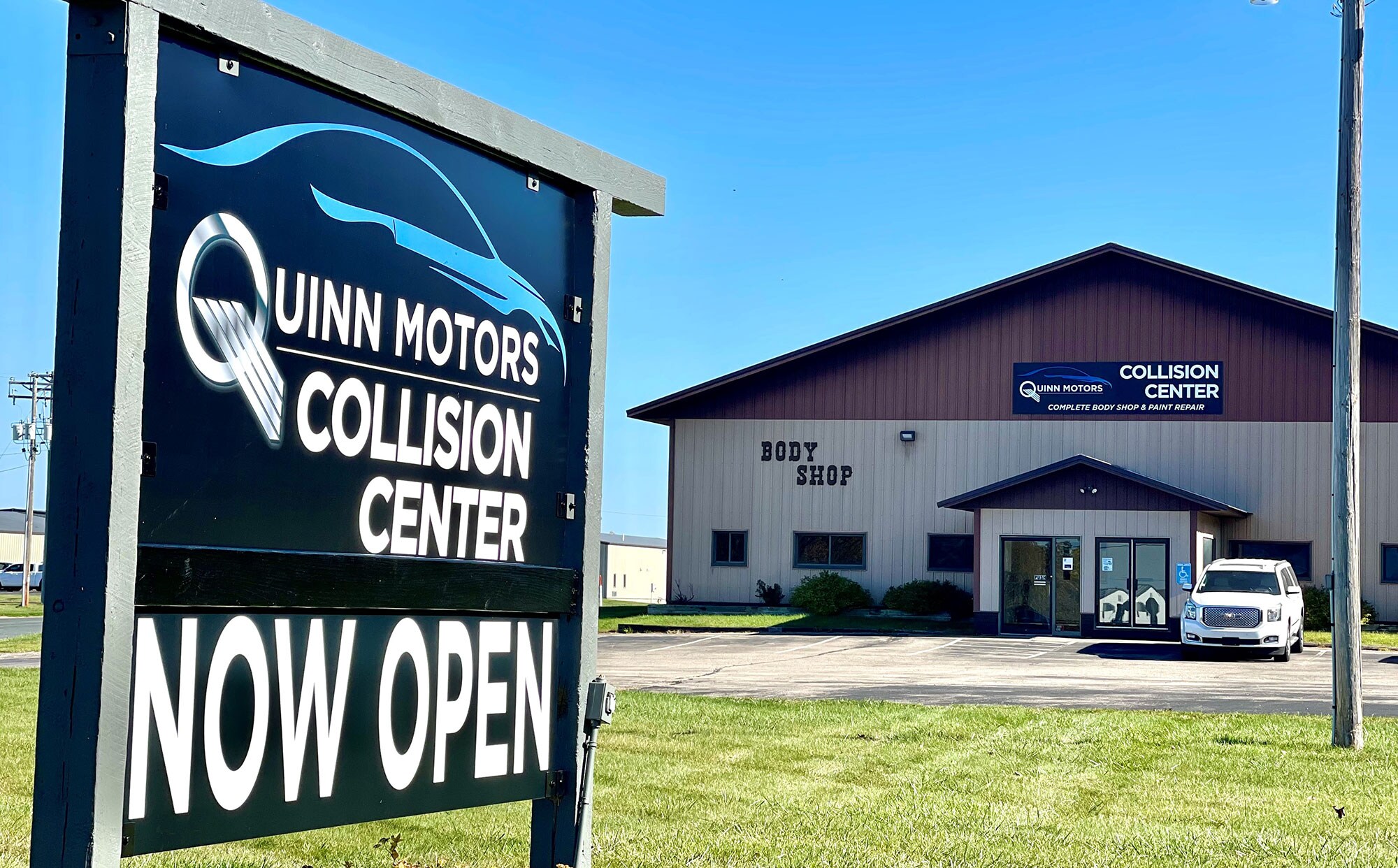 QUINN MOTORS OF ELLSWORTH, WI COLLISION CENTER Quinn Motors