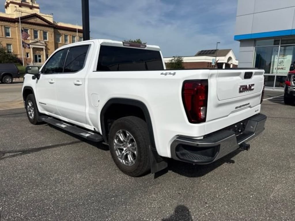 Used 2022 GMC Sierra 1500 SLE Truck Crew Cab