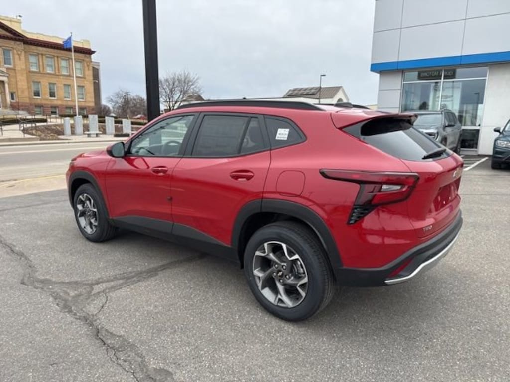 New 2026 Chevrolet Trax LT SUV
