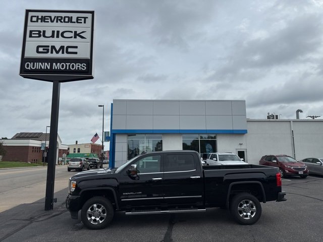 2019 Gmc Sierra 3500 HD Denali photo 2