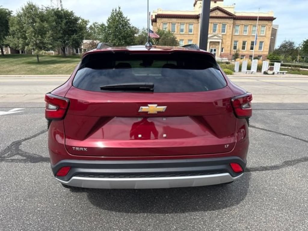 Used 2024 Chevrolet Trax LT SUV
