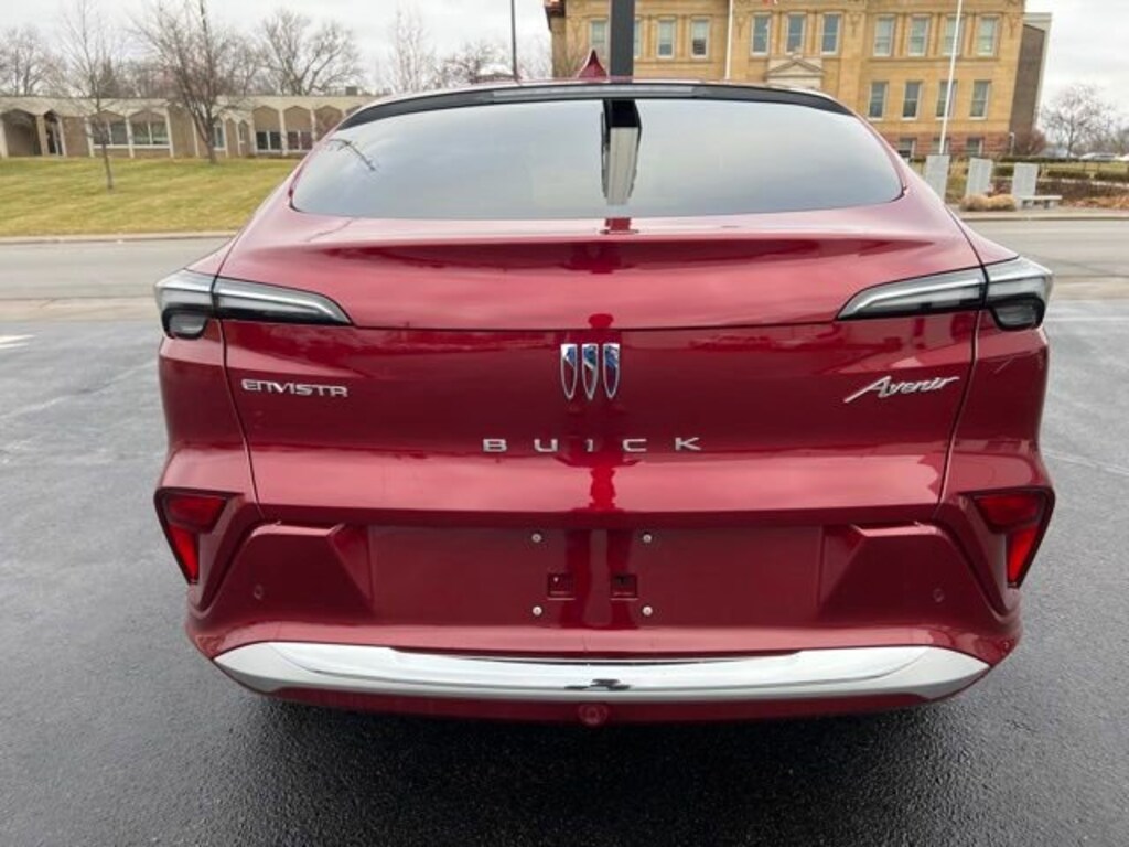 New 2024 Buick Envista Avenir SUV