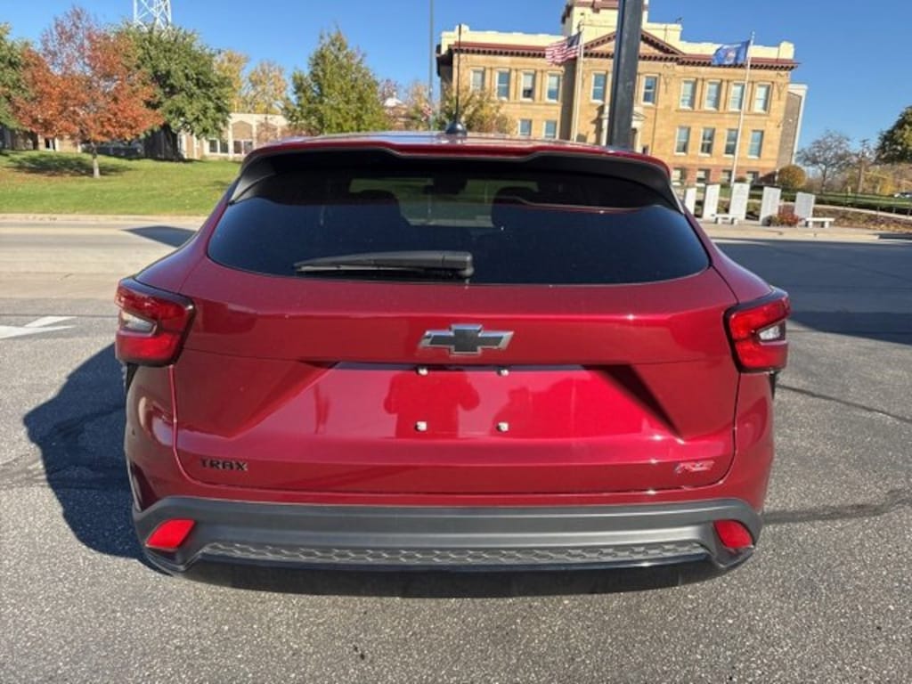 Used 2024 Chevrolet Trax 1RS SUV