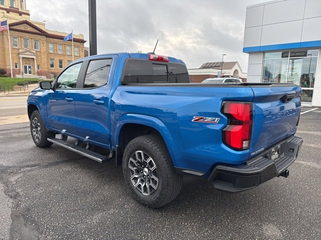2023 Chevrolet Colorado Z71 photo 3