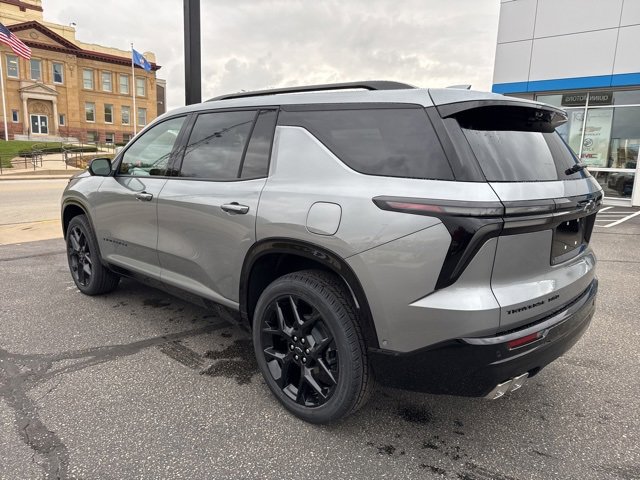 2026 Chevrolet Traverse RS photo 2