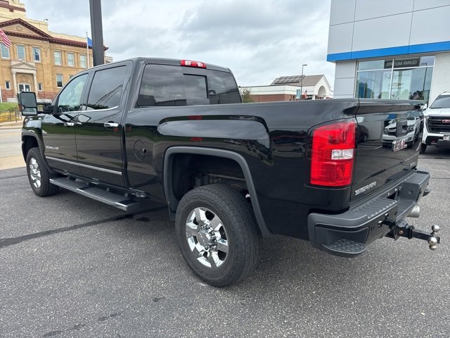 2019 Gmc Sierra 3500 HD Denali photo 3