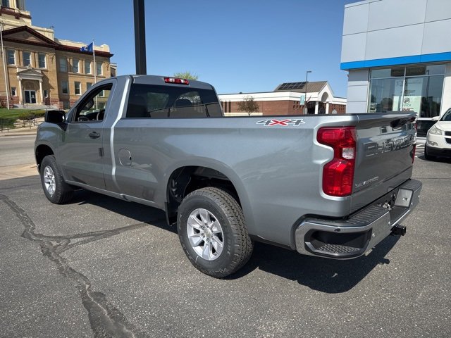 2025 Chevrolet Silverado 1500 photo 3