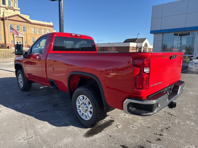 2025 Chevrolet Silverado 2500HD LT photo 3