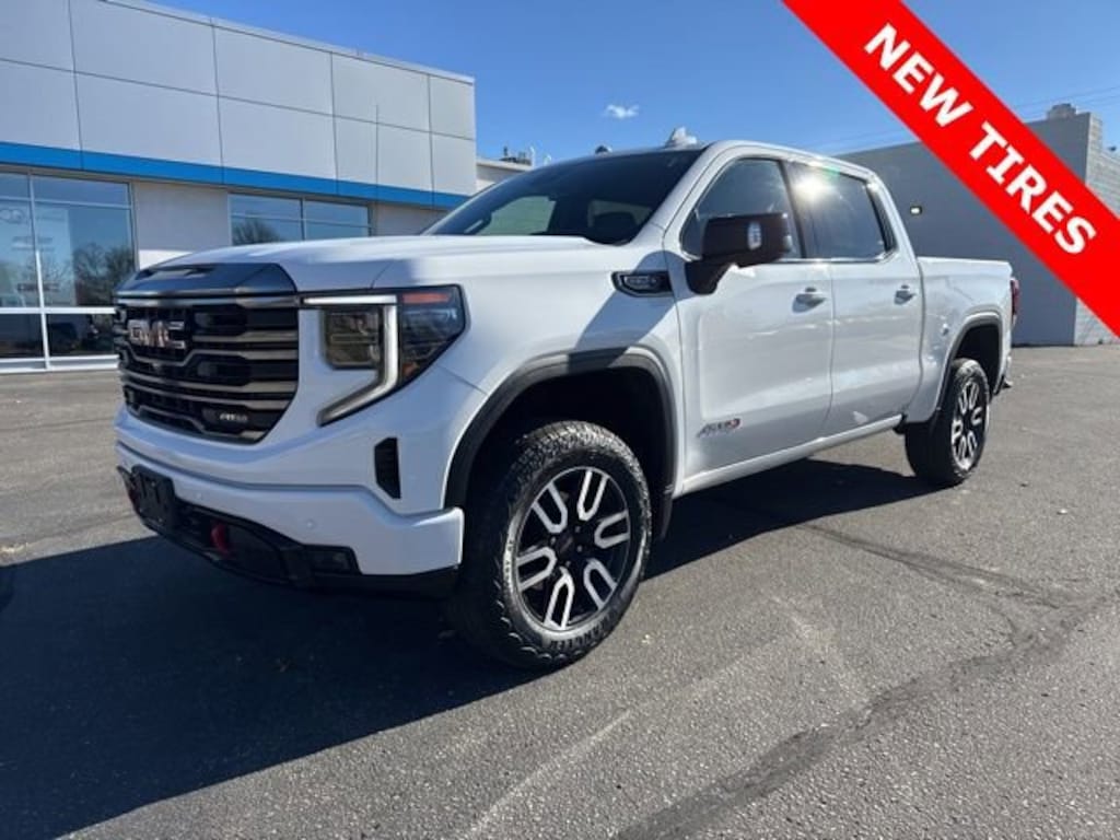 Used 2024 GMC Sierra 1500 AT4 Truck Crew Cab