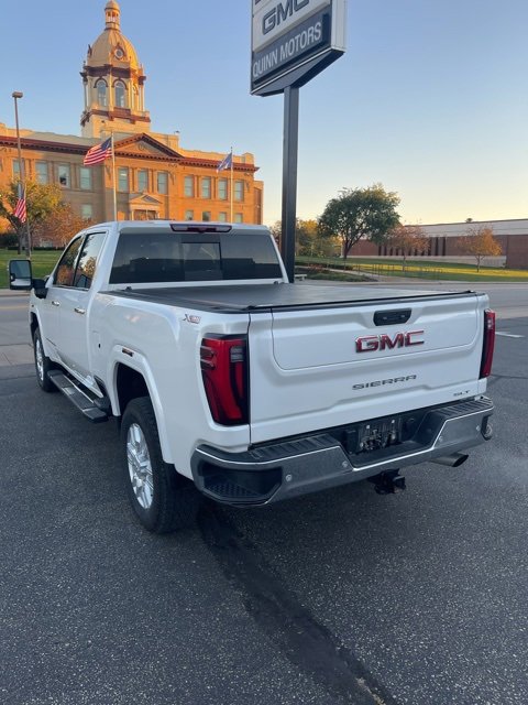 2024 Gmc Sierra HD SLT photo 3