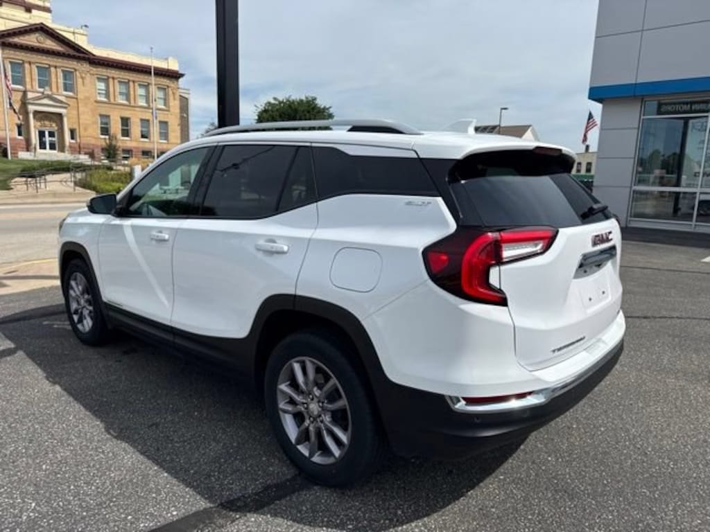 Used 2023 GMC Terrain SLT SUV