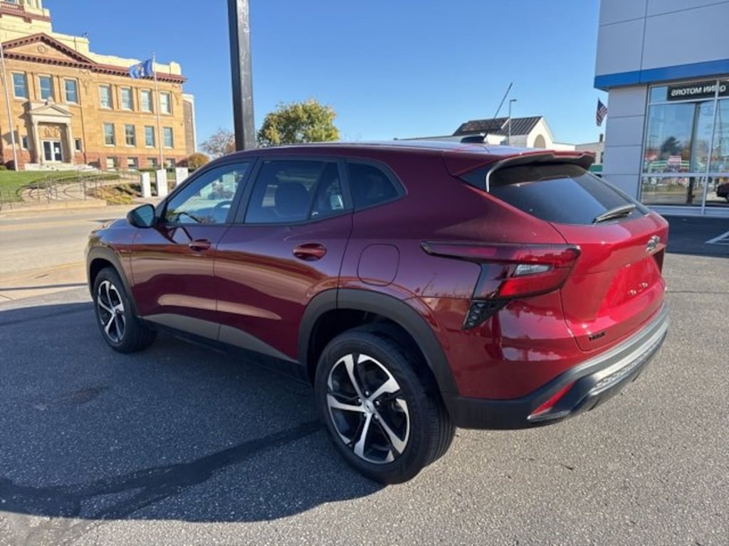 Used 2024 Chevrolet Trax 1RS SUV