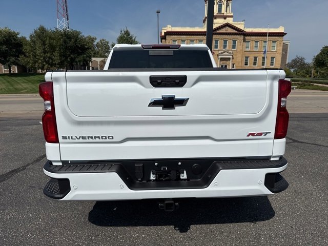 2026 Chevrolet Silverado 1500 RST photo 4