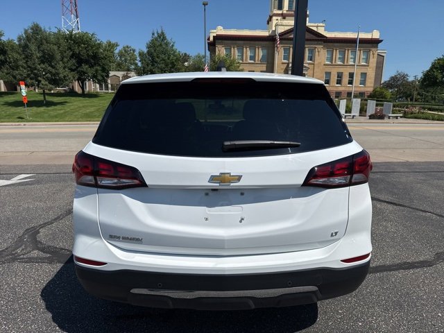 2022 Chevrolet Equinox LT photo 4