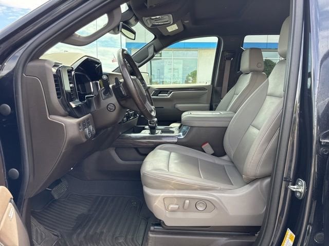 2022 Chevrolet Silverado 1500 LTZ - Photo 12