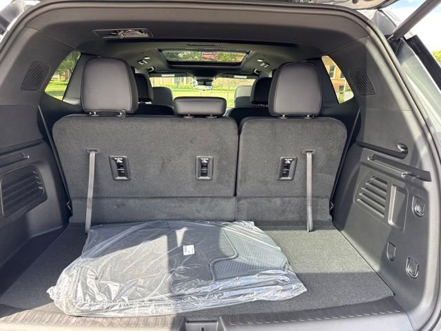 2026 GMC Acadia Elevation - Photo 11