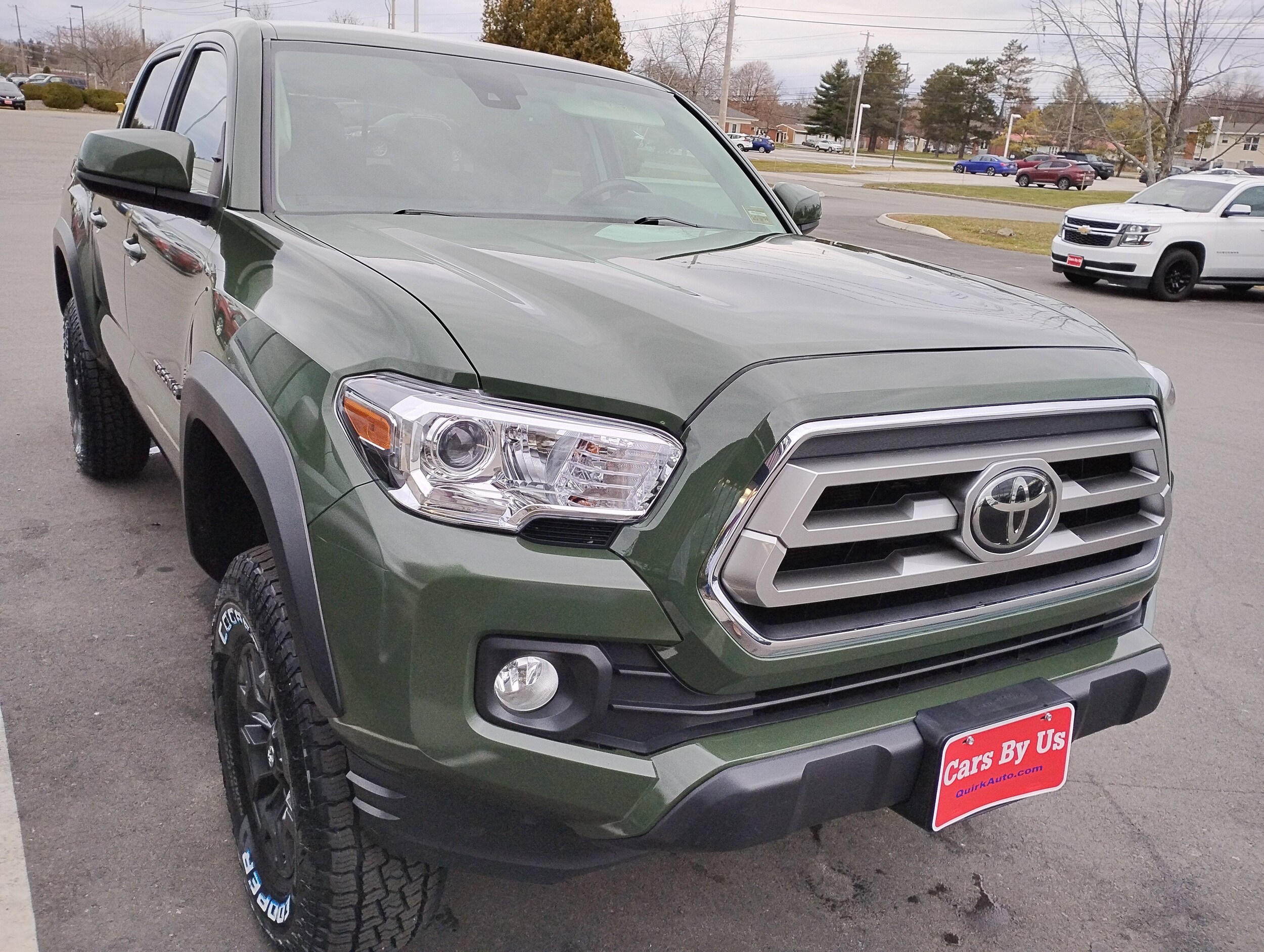 2021 Toyota Tacoma SR5 4x4 photo 2