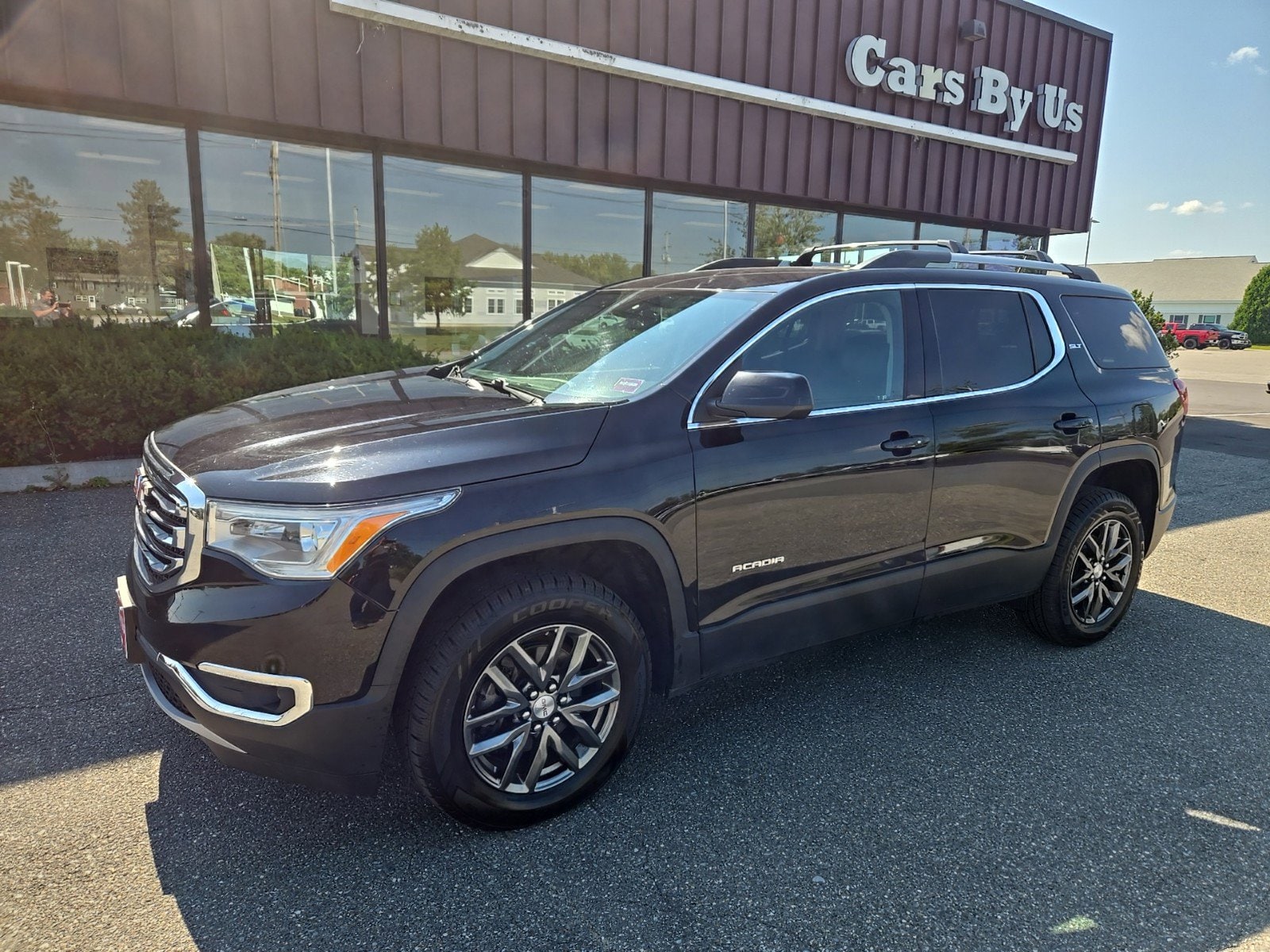 Used 2019 GMC Acadia SLT-1 with VIN 1GKKNULS9KZ252878 for sale in Bangor, ME