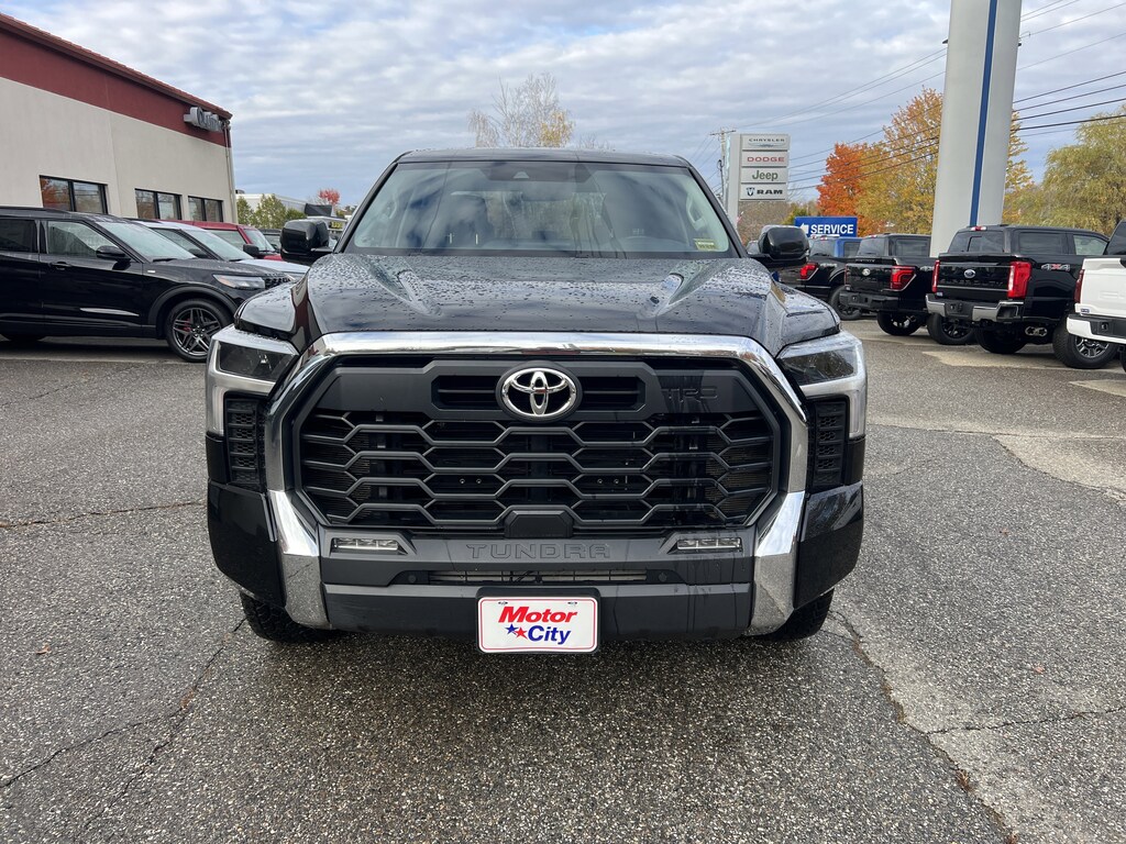 Used 2023 Toyota Tundra 4WD SR5 SR5 CrewMax 5.5 Bed