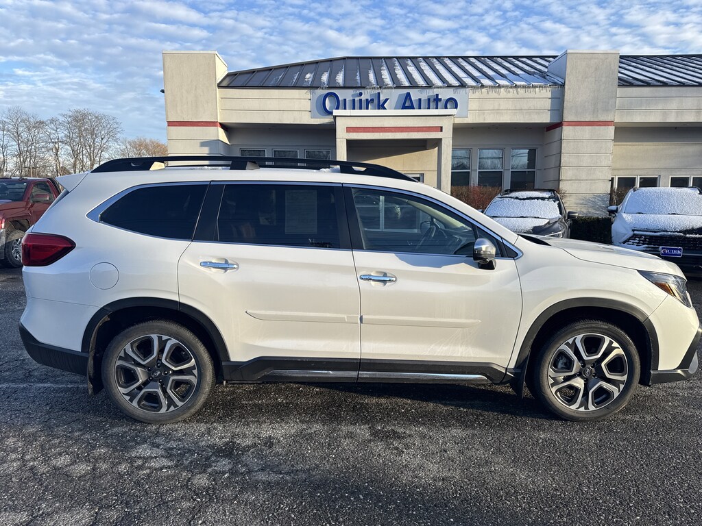 Used 2023 Subaru Ascent Touring Touring 7-Passenger