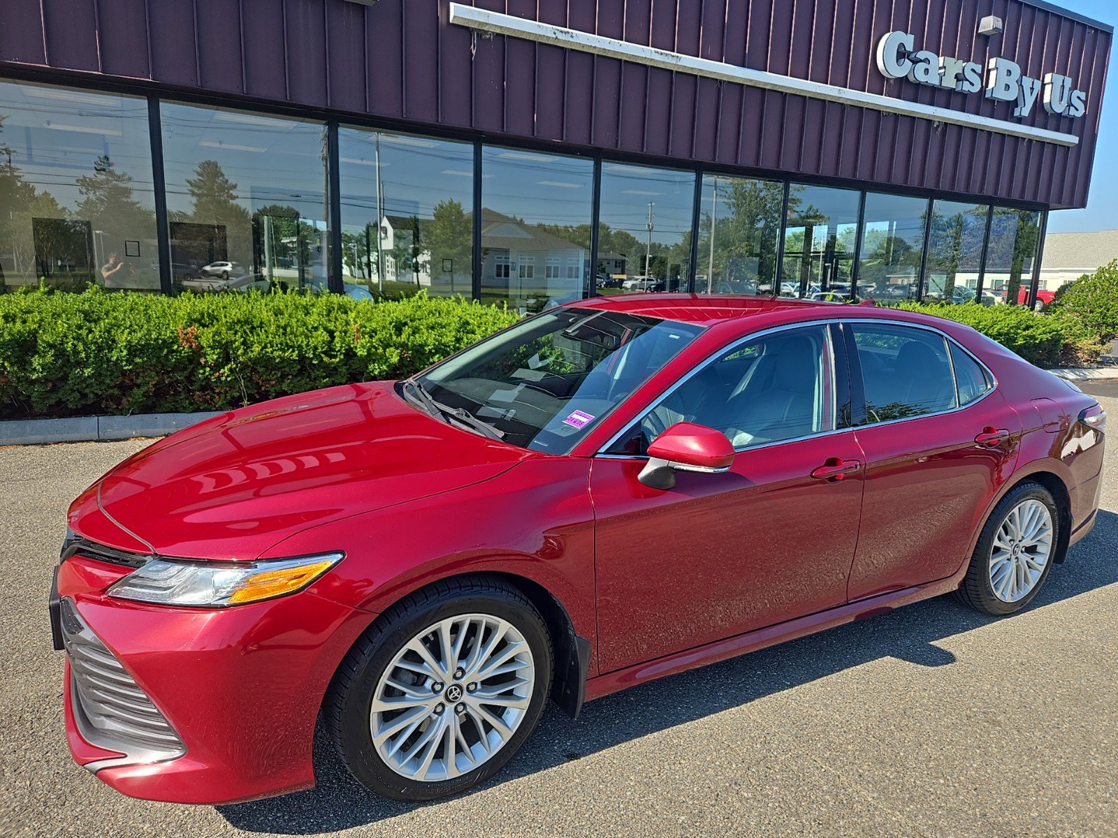 Used 2019 Toyota Camry XLE with VIN 4T1B11HK3KU779404 for sale in Bangor, ME