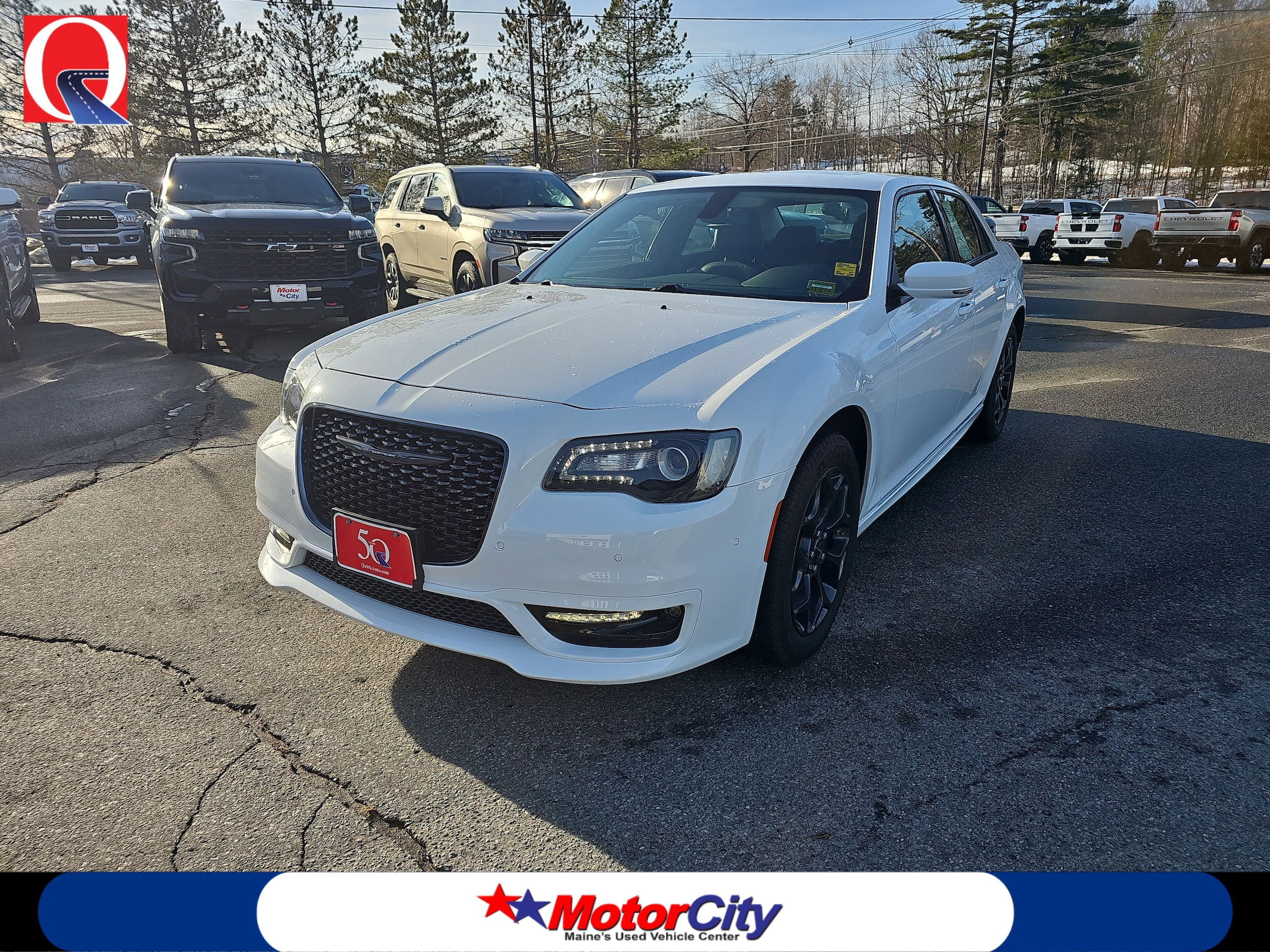 2023 Chrysler 300 Touring L's photo