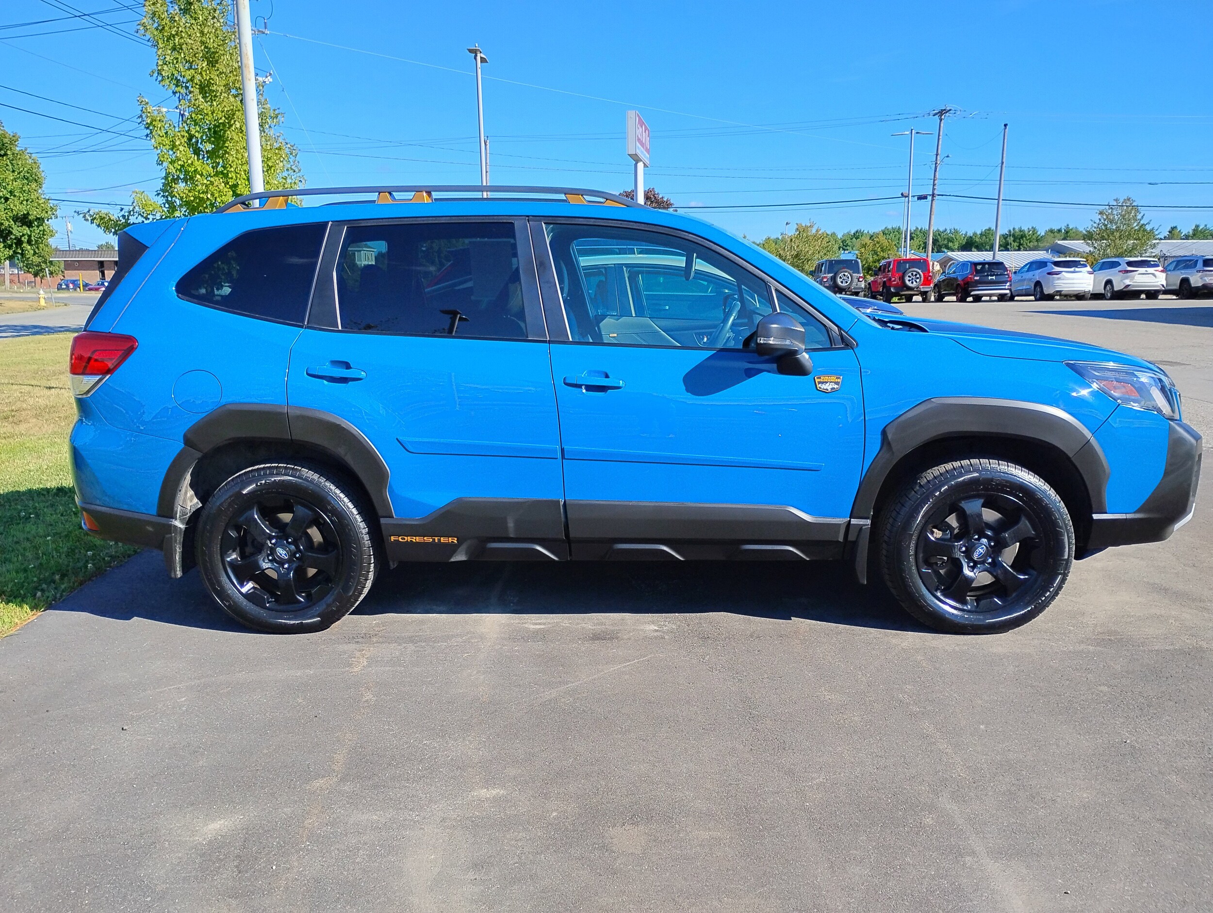 2022 Subaru Forester Wilderness photo 2