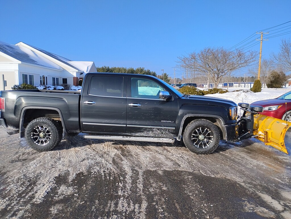 Used 2018 GMC Sierra 1500 Denali 4WD Crew Cab 143.5 Denali