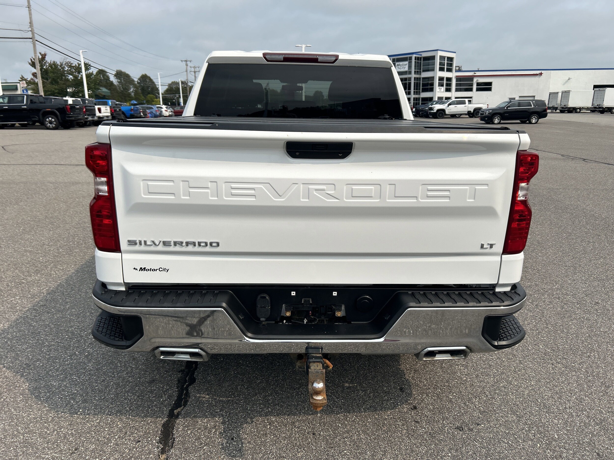 2022 Chevrolet Silverado 1500 LT photo 4