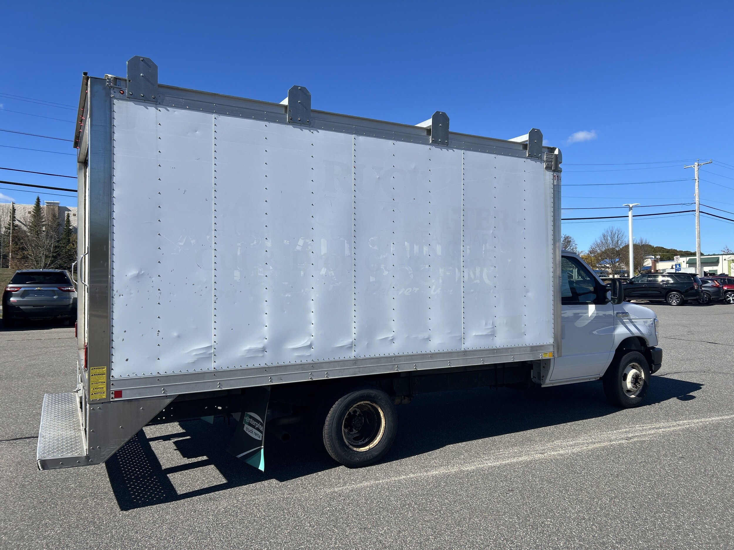 2019 Ford E-350 photo 2