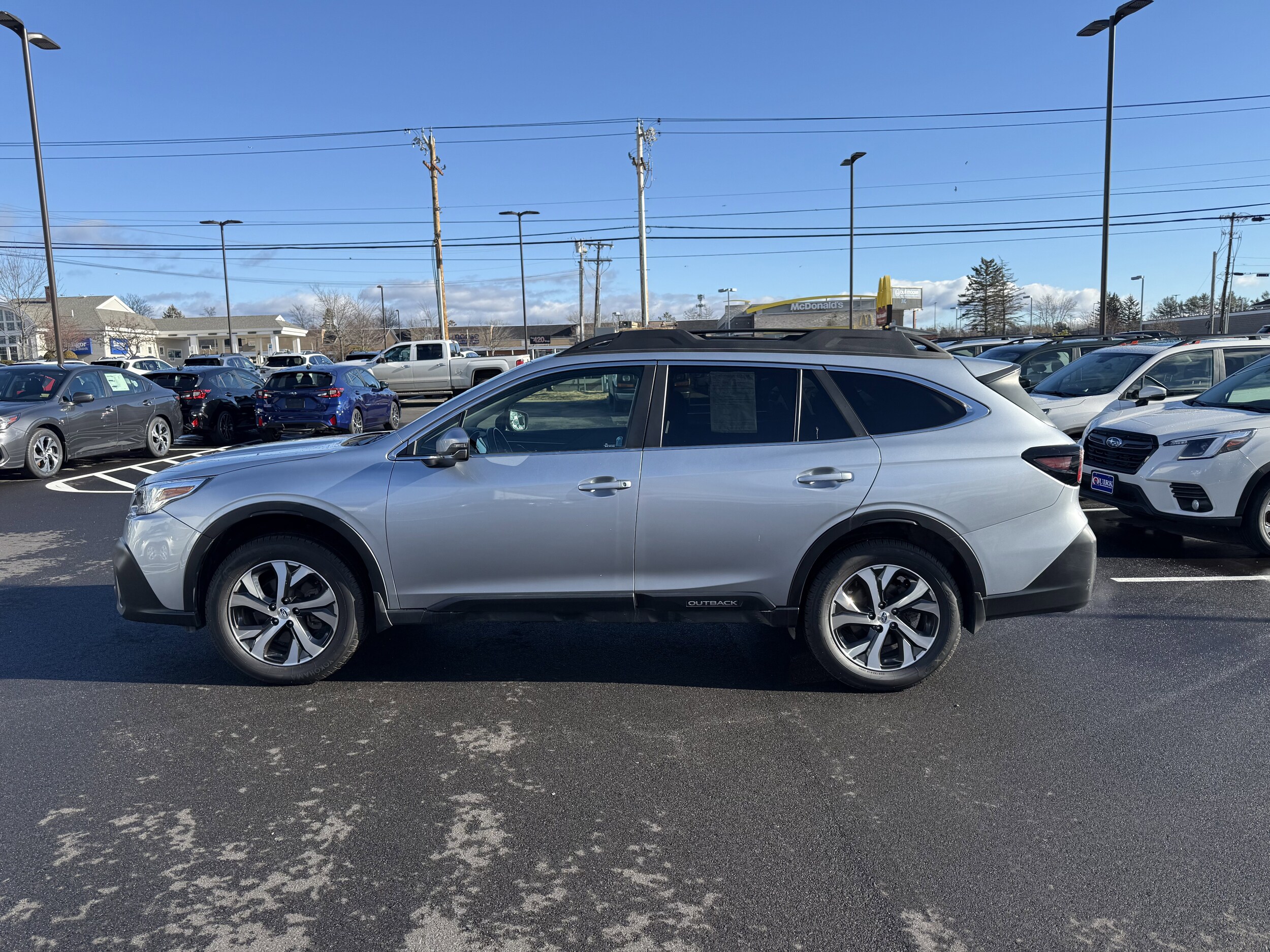 2021 Subaru Outback Limited photo 2
