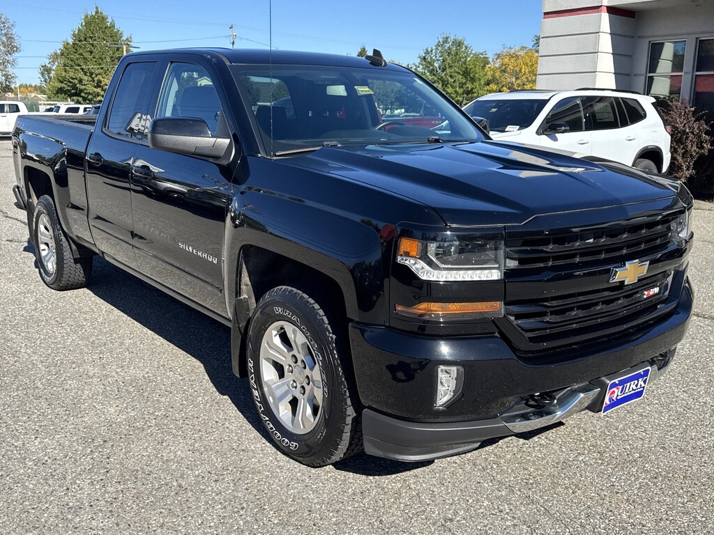 Used 2018 Chevrolet Silverado 1500 LT 4WD Double Cab 143.5 LT w/2LT