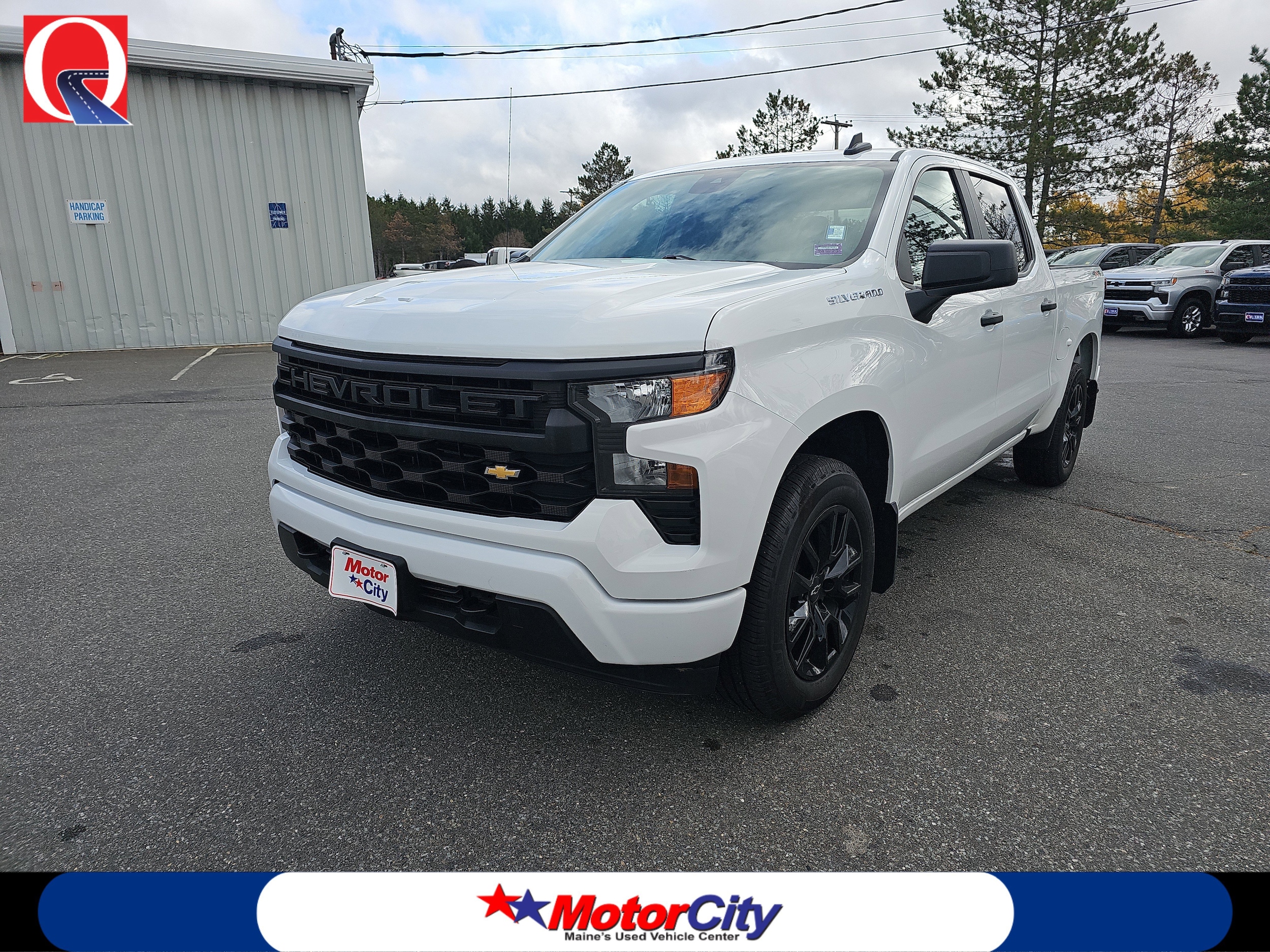 2024 Chevrolet Silverado 1500 Custom's photo