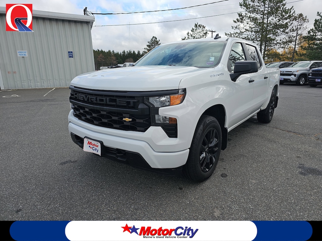 Used 2024 Chevrolet Silverado 1500 Custom 4WD Crew Cab 147 Custom