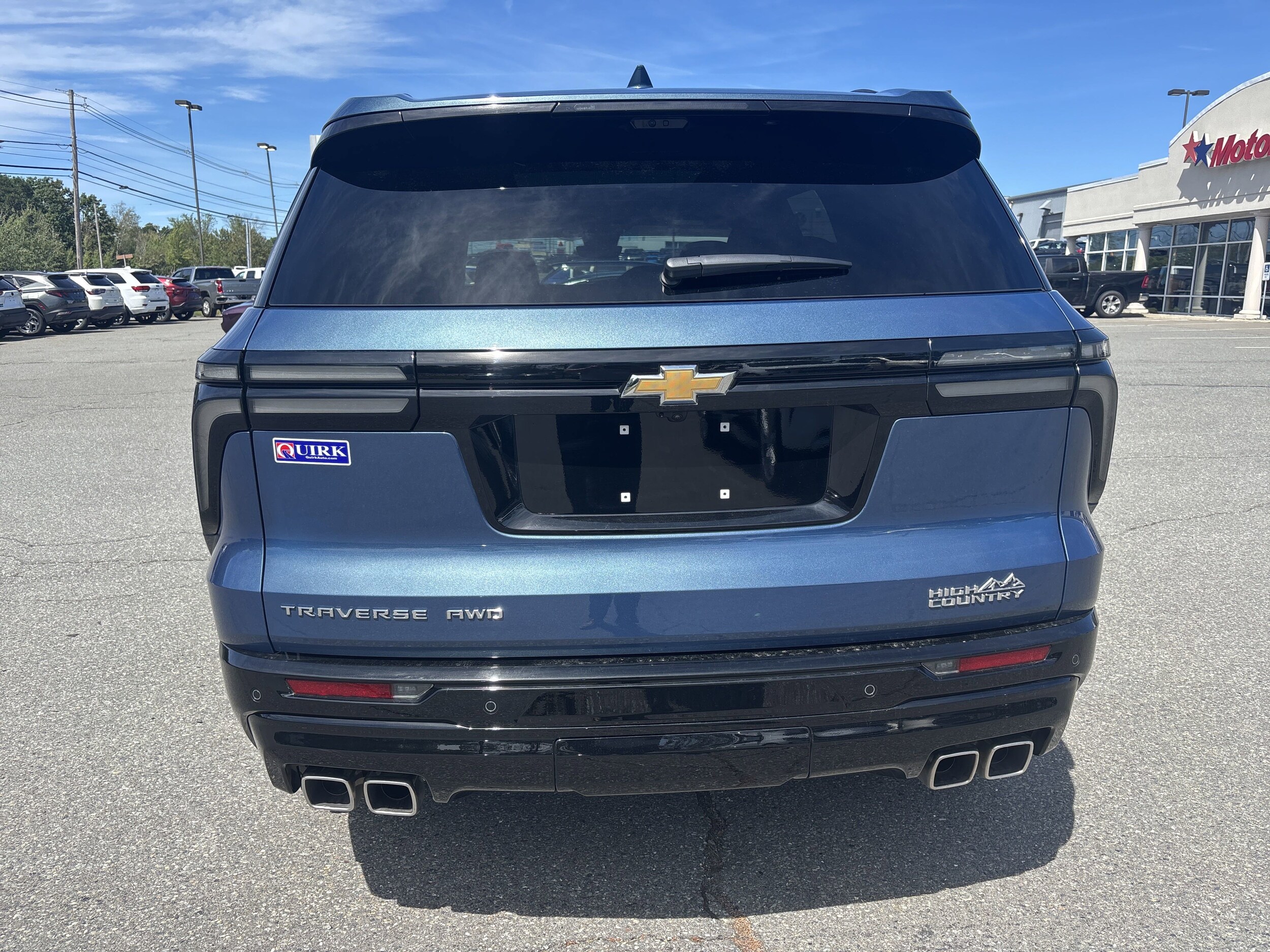 2025 Chevrolet Traverse High Country photo 2