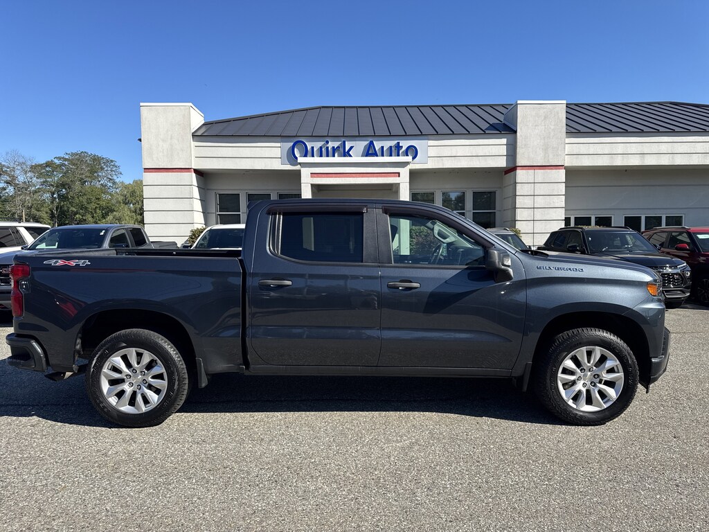 Used 2021 Chevrolet Silverado 1500 Custom 4WD Crew Cab 147 Custom
