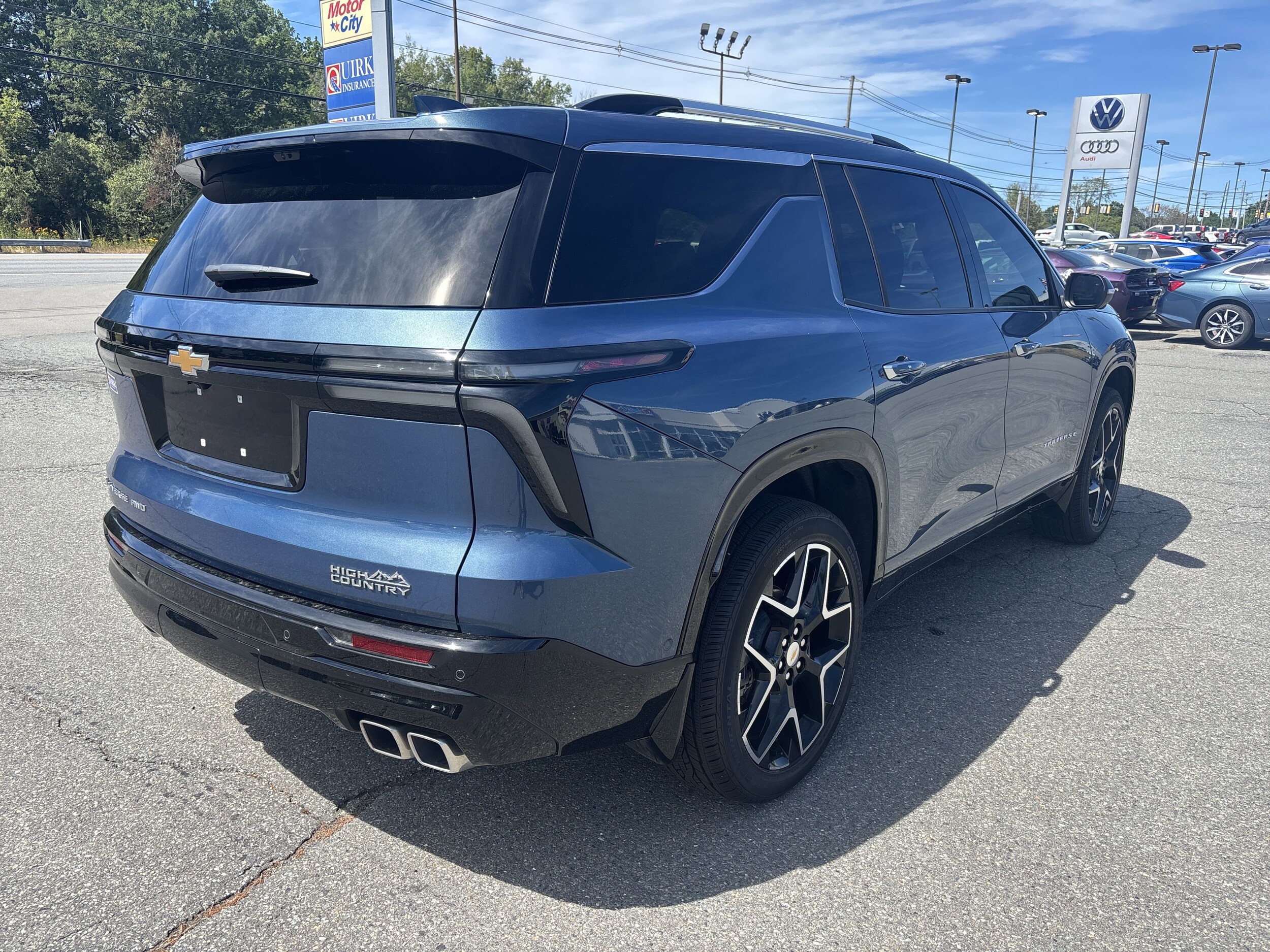 2025 Chevrolet Traverse High Country photo 3