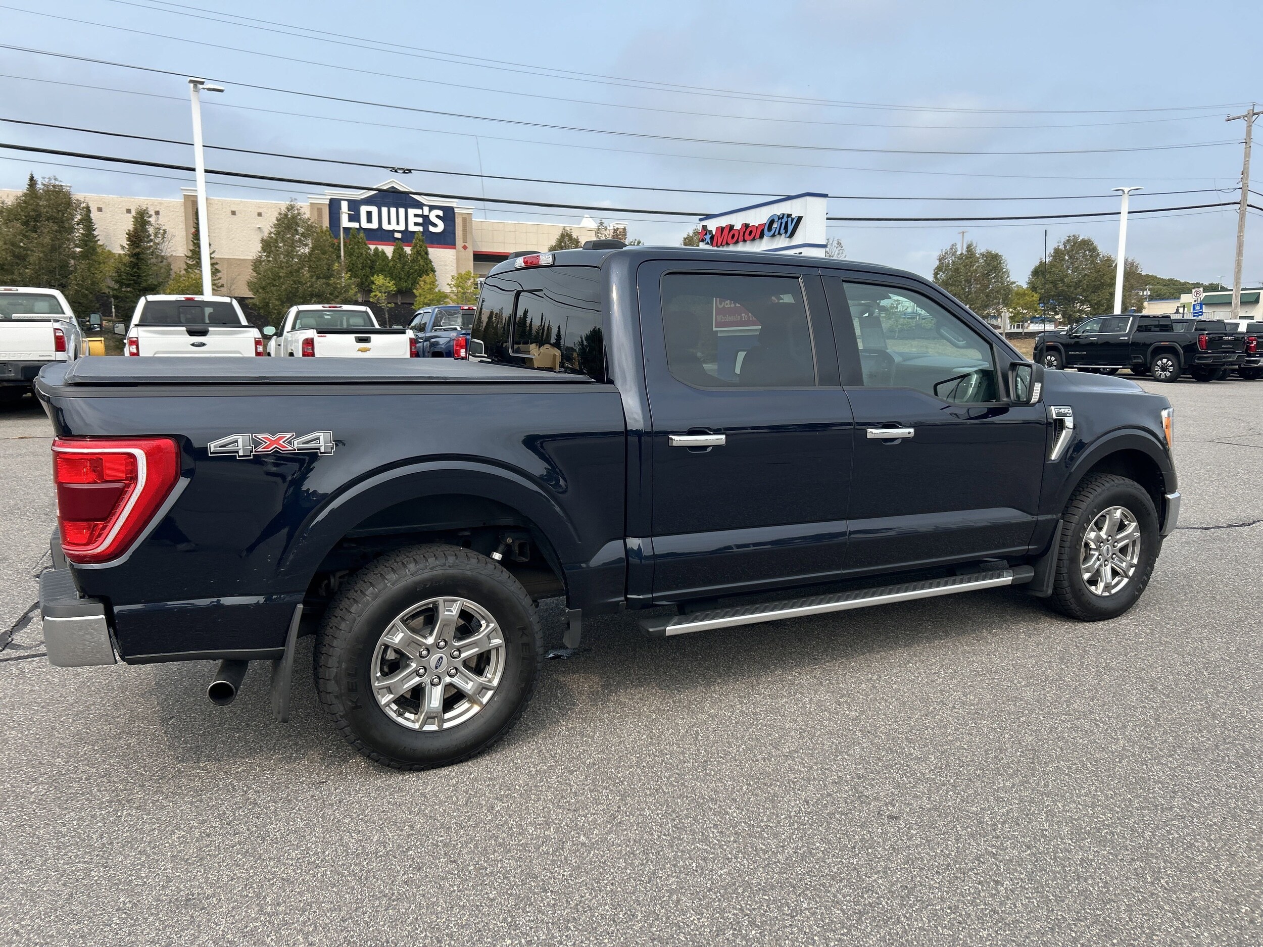 2022 Ford F-150 XLT photo 2