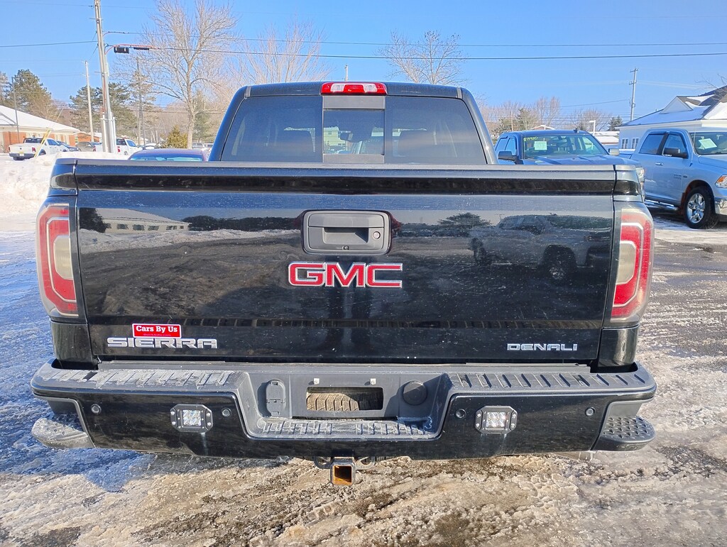 Used 2018 GMC Sierra 1500 Denali 4WD Crew Cab 143.5 Denali