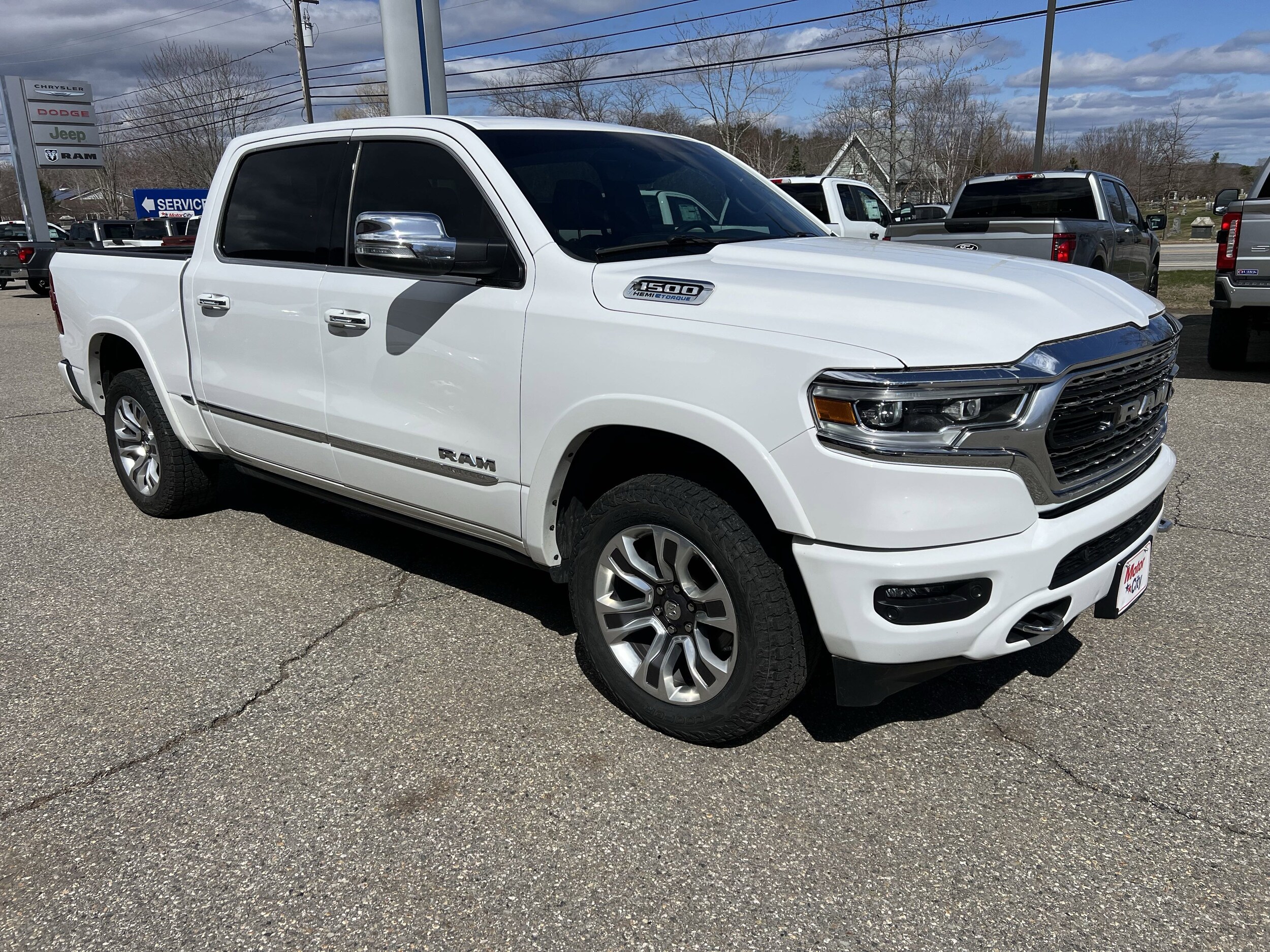 2022 Ram 1500 Limited photo 3