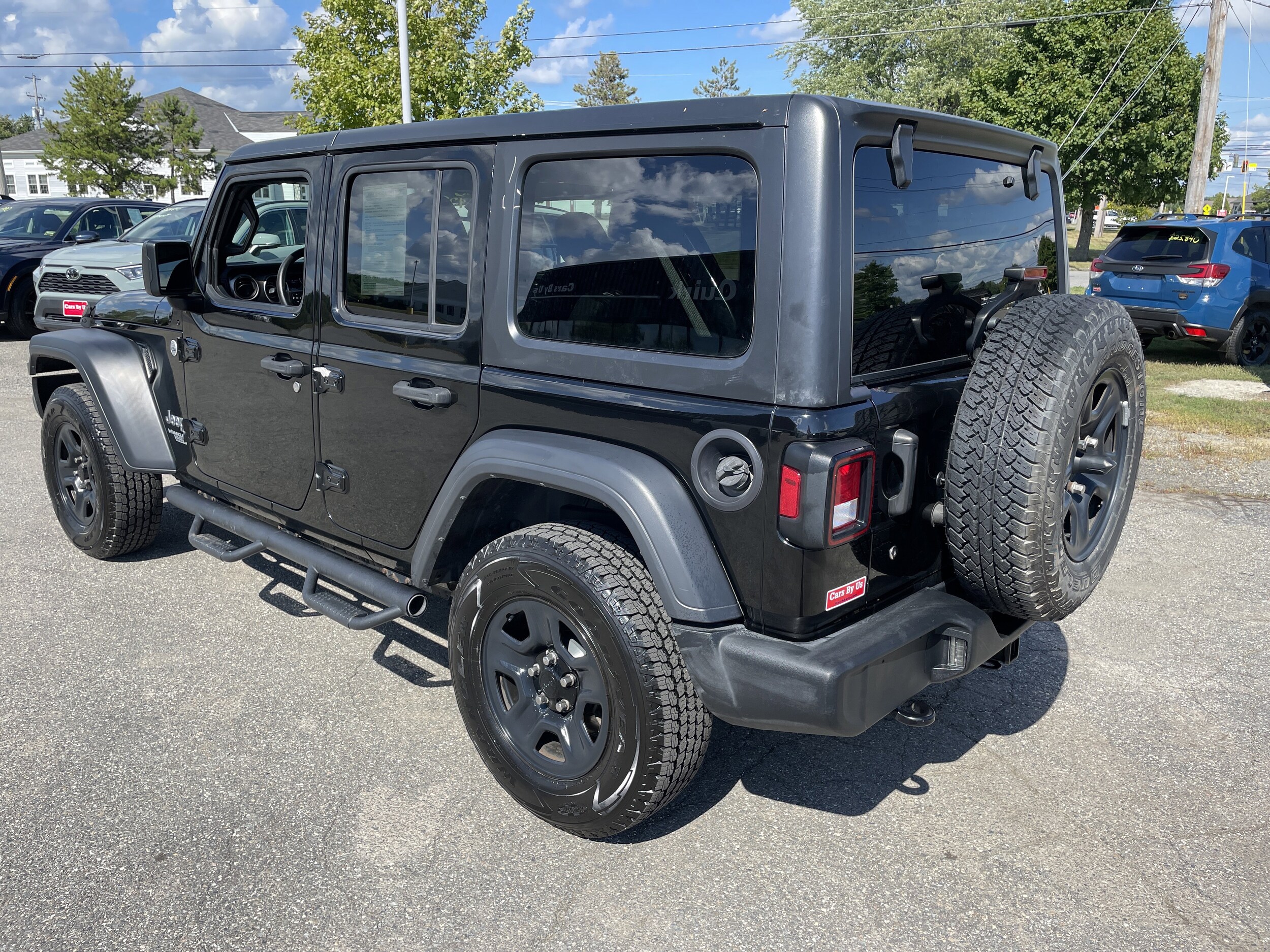 2018 Jeep Wrangler Unlimited Sport photo 3
