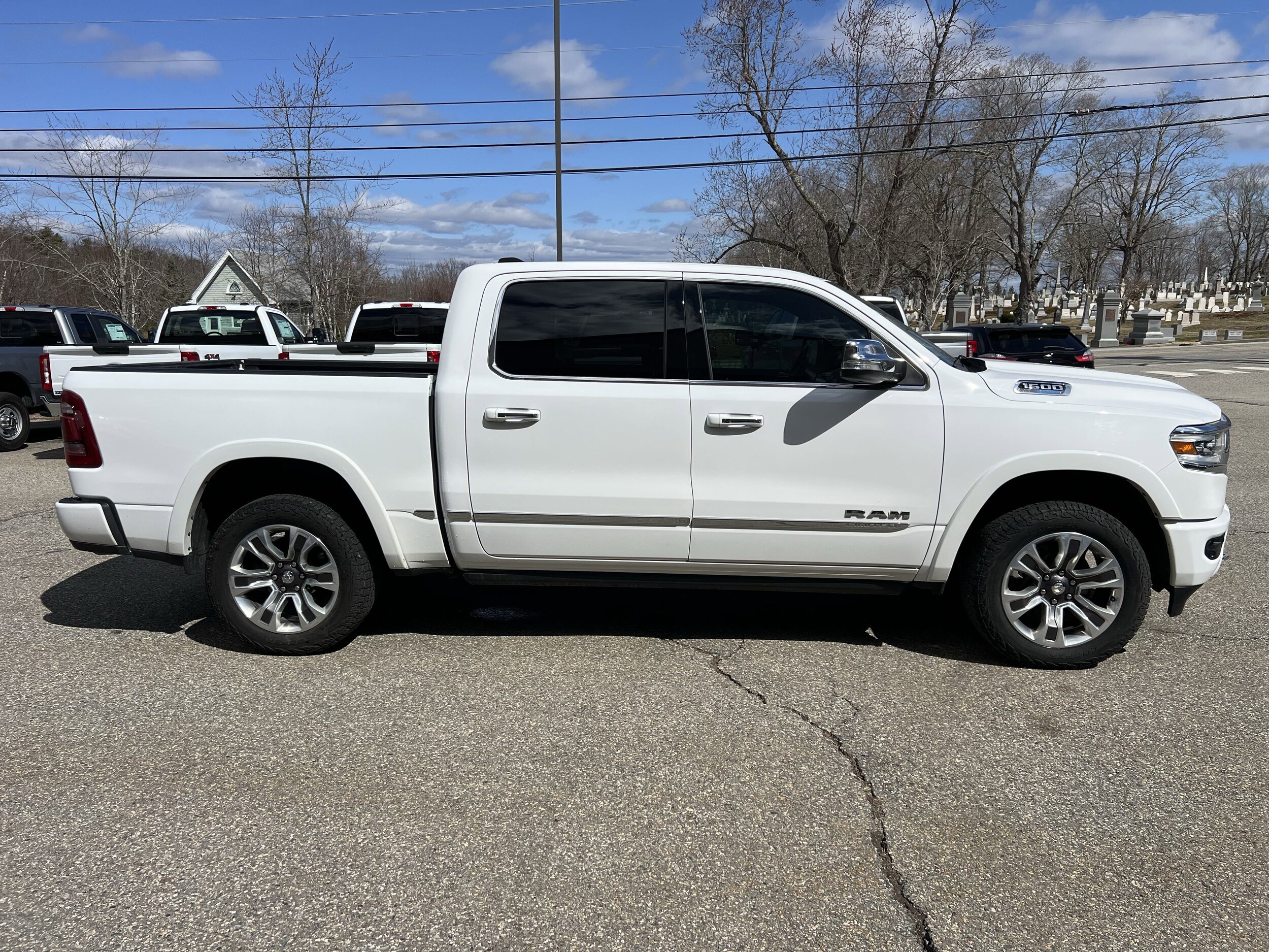2022 Ram 1500 Limited photo 4